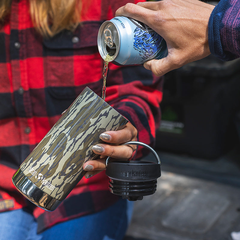 12oz-tkwide-with-cafe-cap-mossy-oak-x9 12oz_tumbler_mossyoak_bottomlands_beer_pour_square.jpg