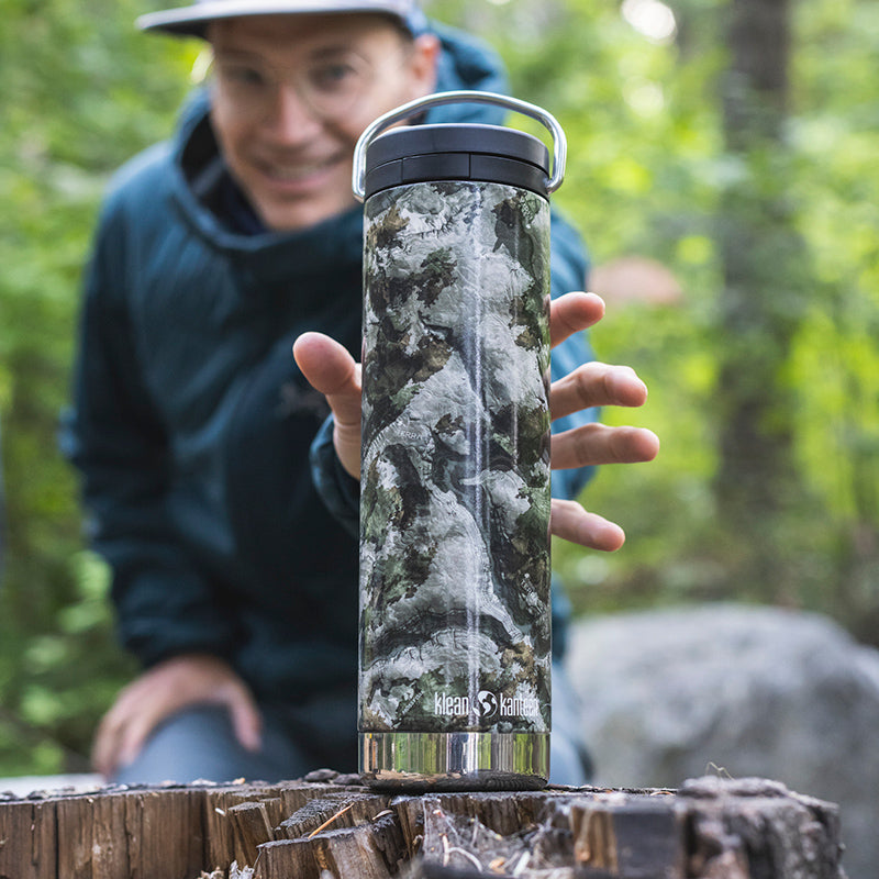20oz-tkwide-with-cafe-cap-mossy-oak-x1 20oz_bottle_twist_mossyoak_terragila_closeup_square.jpg