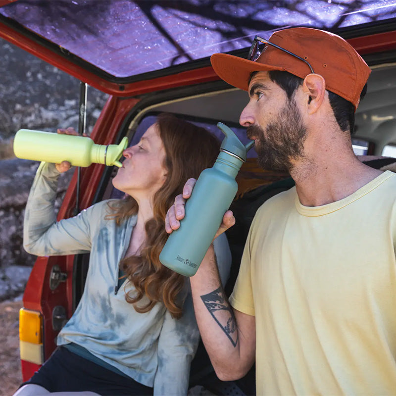 classic-flip-seal-sport-cap-z8 classic_27oz_flip_seal_couple_tailgate_tip-sip_square.jpg