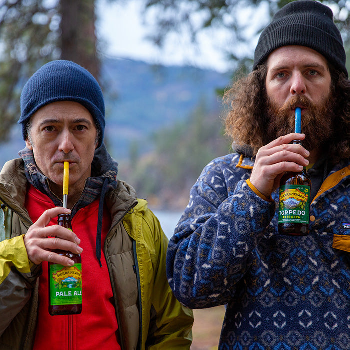straw-4-pack-t7 recycled_steel_straws_beers_dudes_lifestyle.jpg